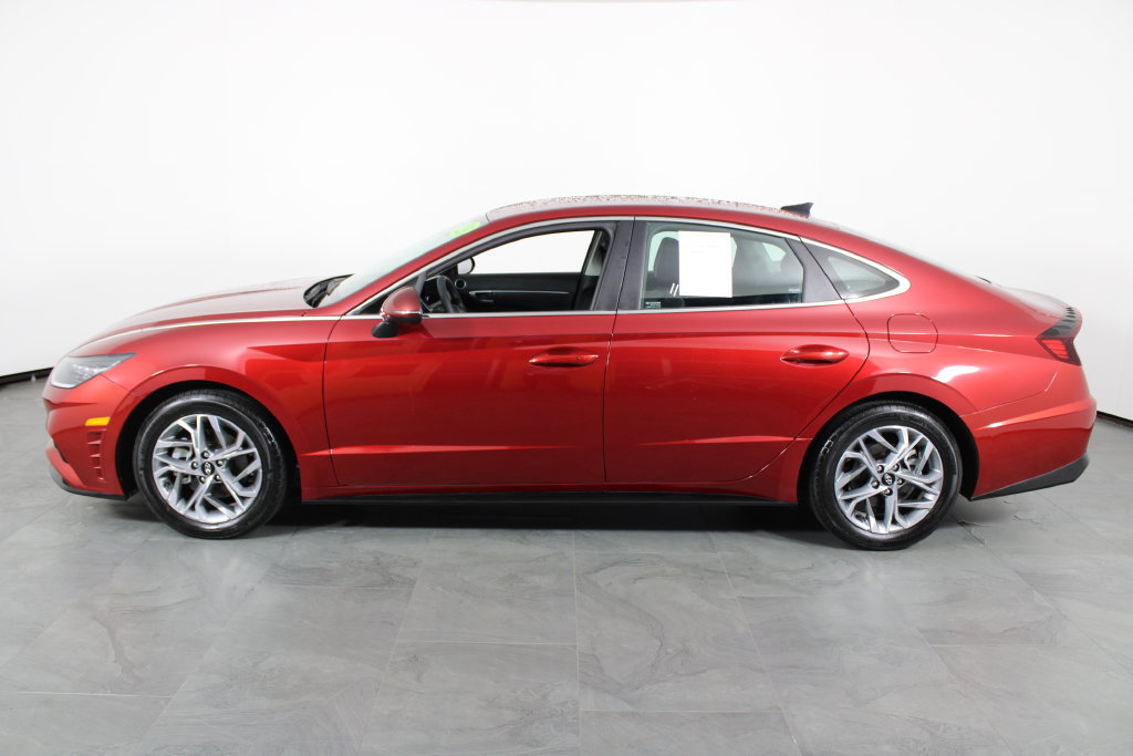 Certified 2023 Hyundai Sonata SEL w/ Cargo Package FWD image 14