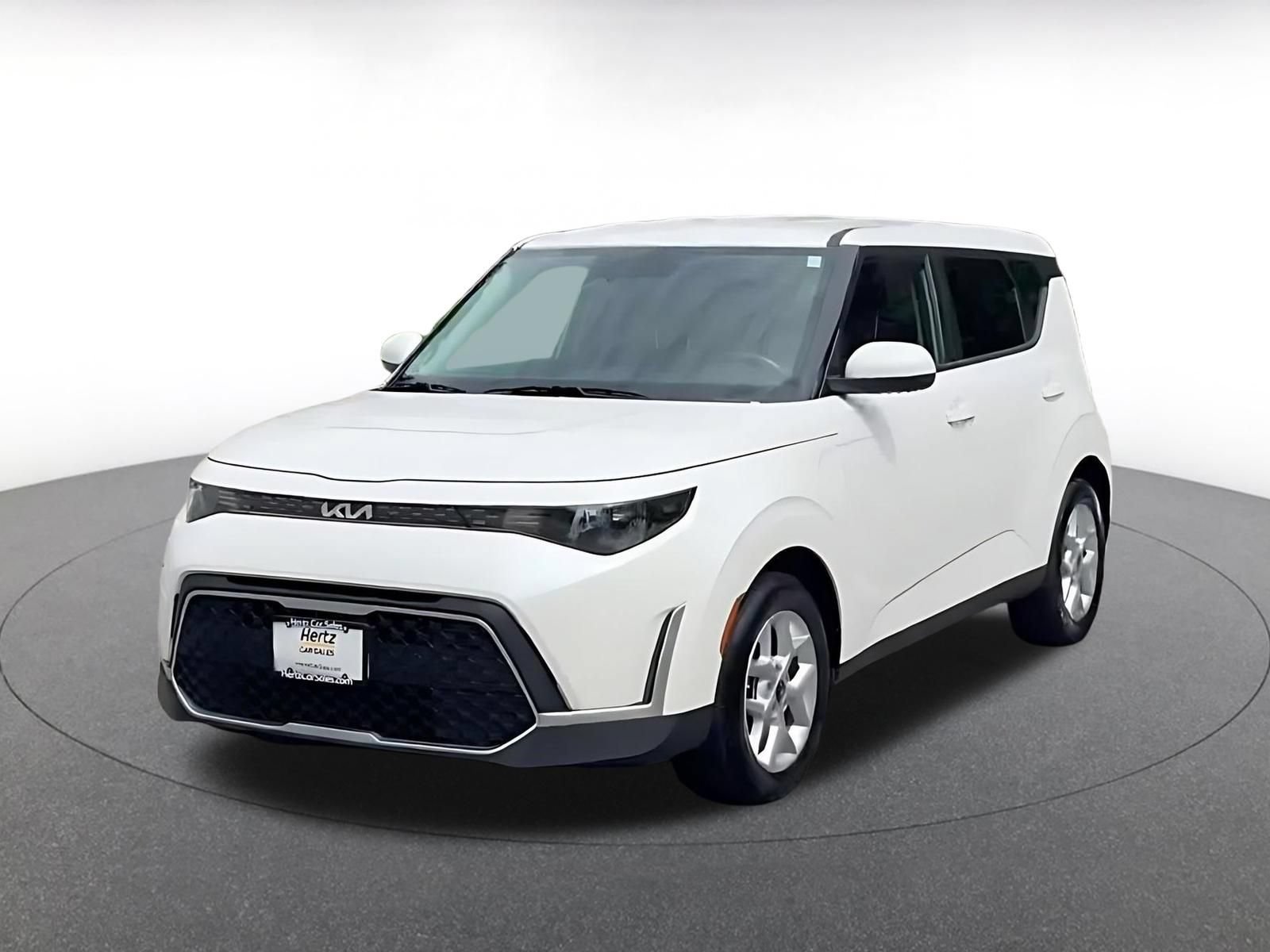 Used 2025 Kia Soul LX w/ LX Technology Package FWD image 7