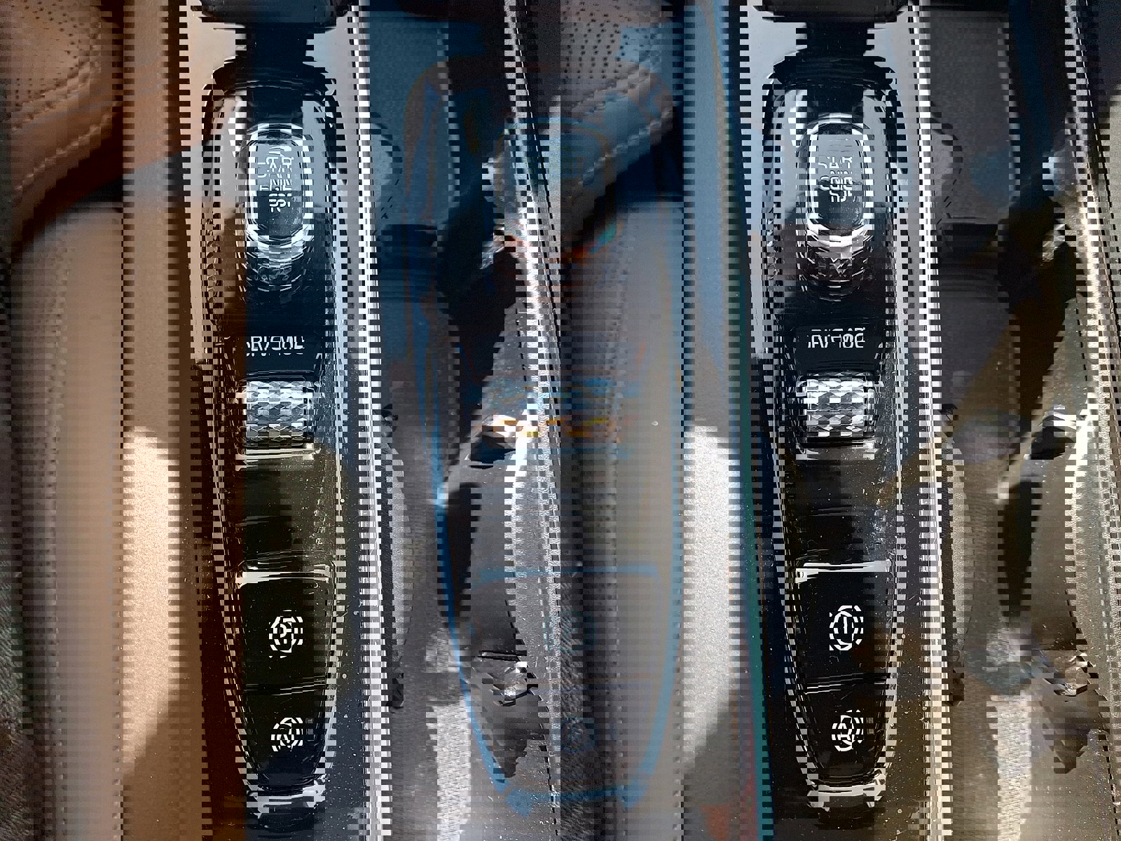 Used 2020 Volvo S60 T6 Inscription image 23