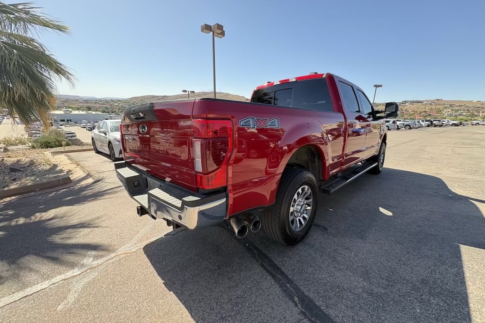 Used 2020 Ford F250 Lariat w/ Lariat Value Package AWD/4WD image 5