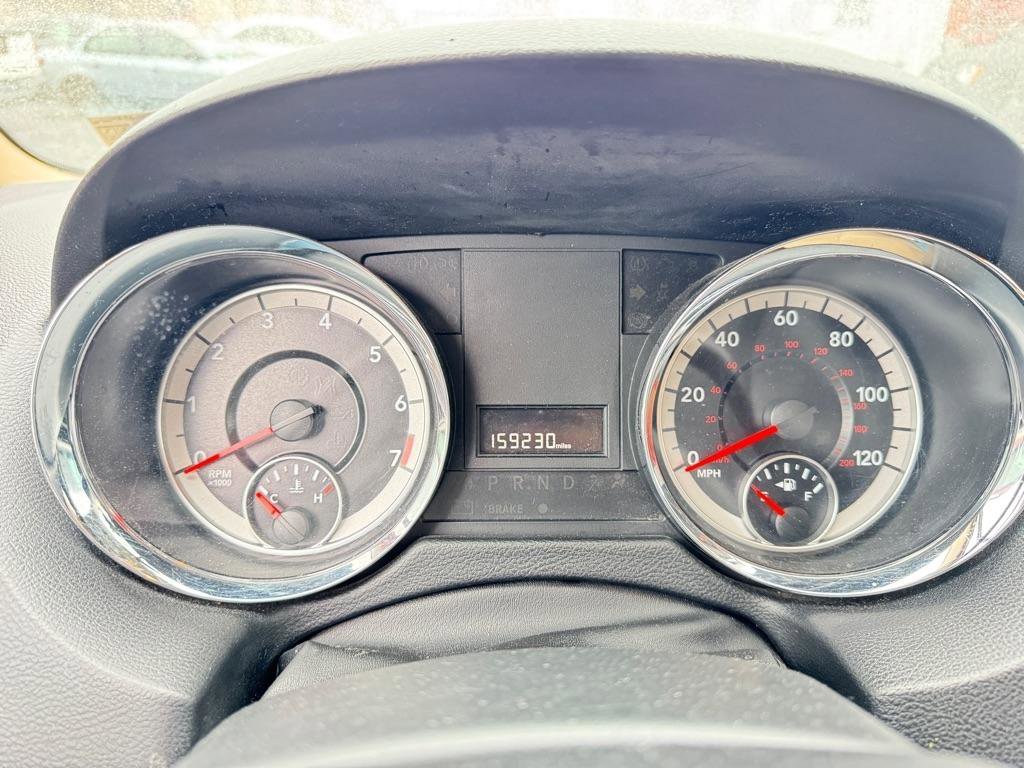 Used 2016 Dodge Grand Caravan SXT image 14