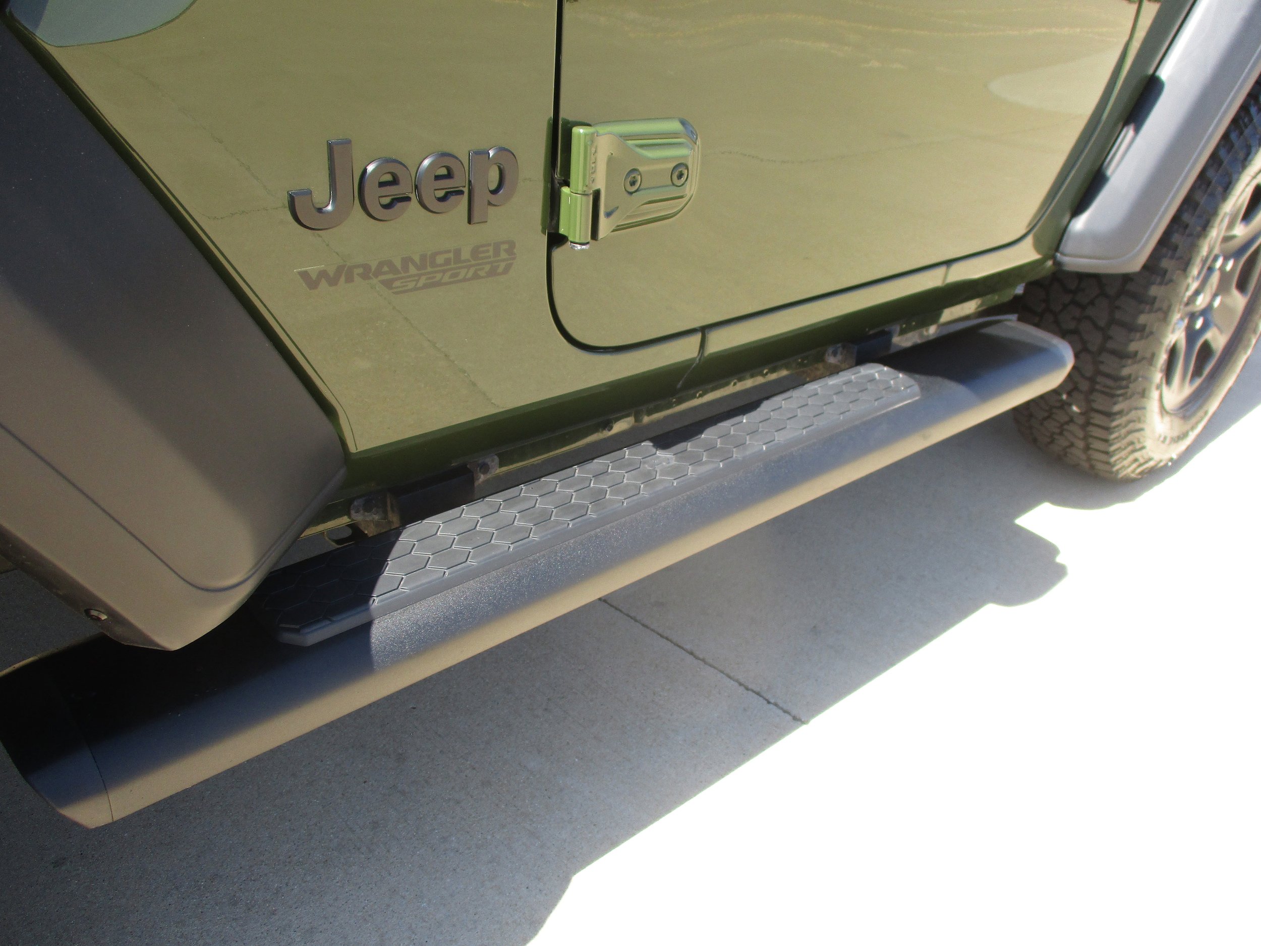 Used 2021 Jeep Wrangler Sport AWD/4WD image 10