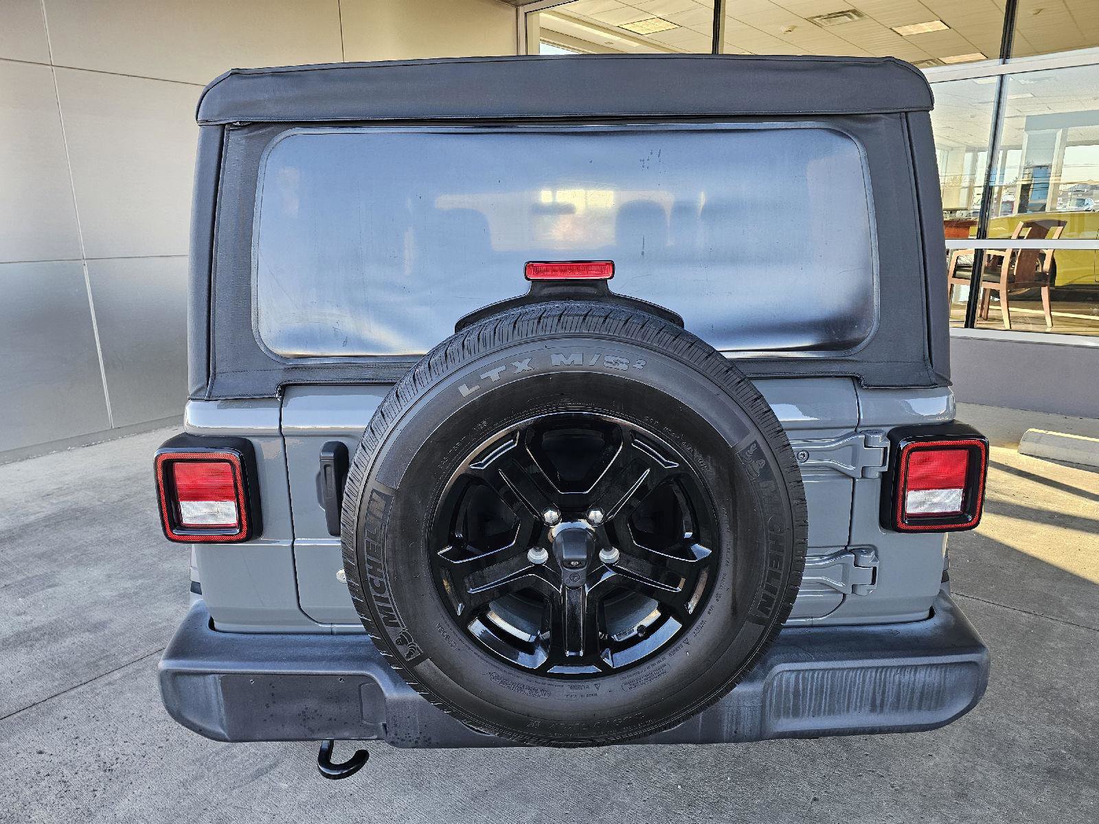 Used 2019 Jeep Wrangler Unlimited Sport S image 4