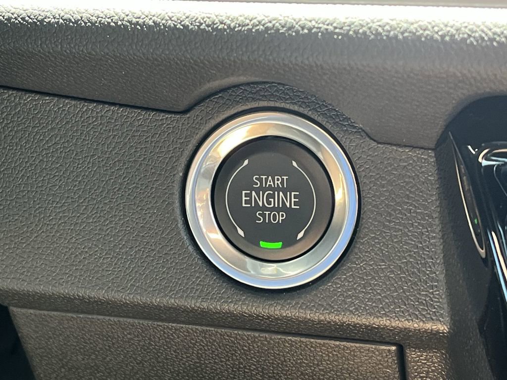 New 2025 Chevrolet Traverse LT w/ Driver Confidence Package image 18