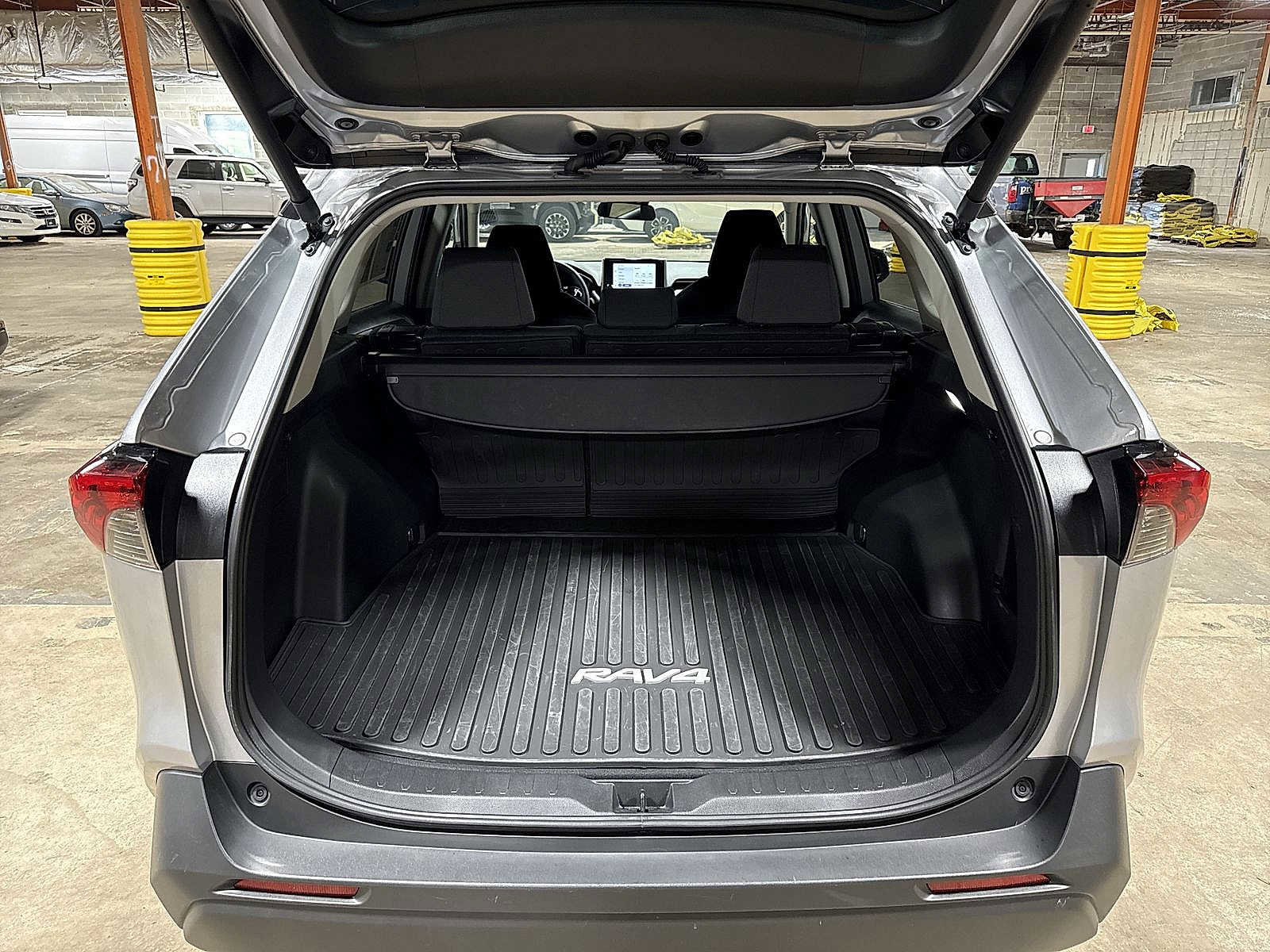 Certified 2025 Toyota RAV4 XLE w/ Convenience Package image 11