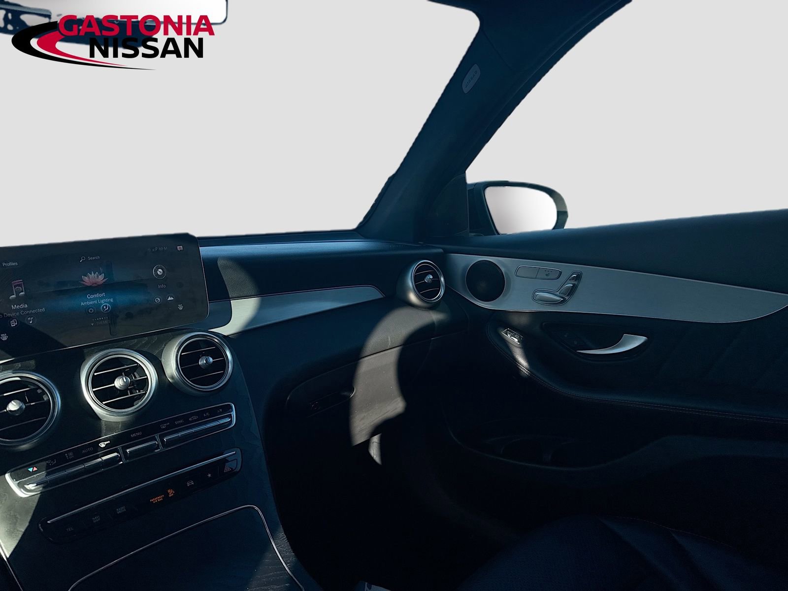 Used 2022 Mercedes-Benz GLC 300 GLC 300 image 30