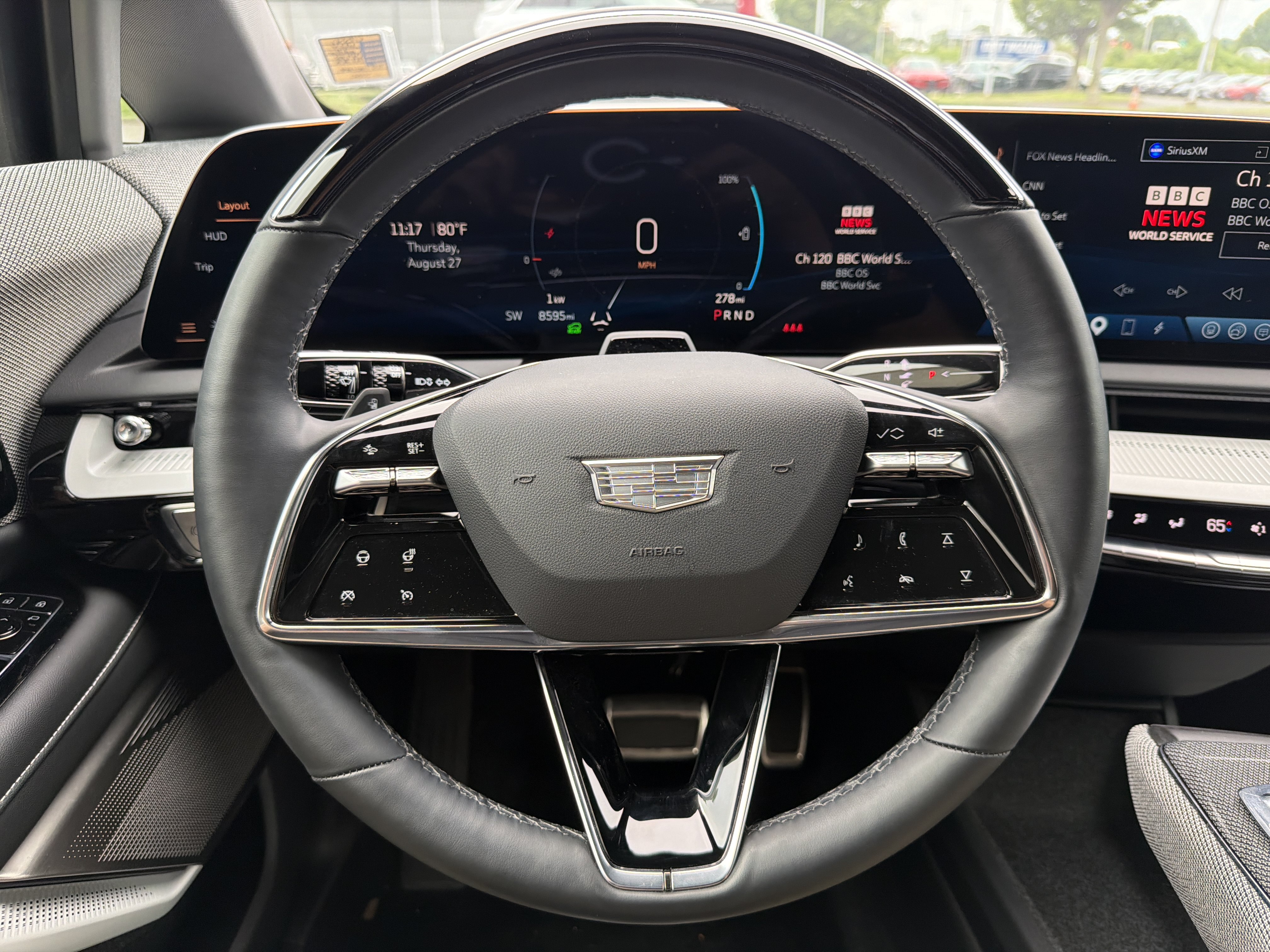 Used 2025 Cadillac Optiq Luxury 2 w/ LPO, Floor Liner Package AWD/4WD image 24