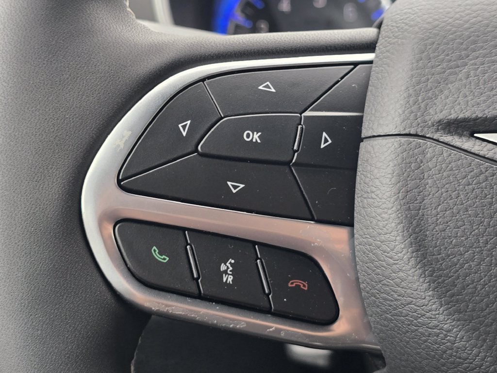 Used 2027 Chrysler Pacifica Select w/ S Appearance Package FWD image 33