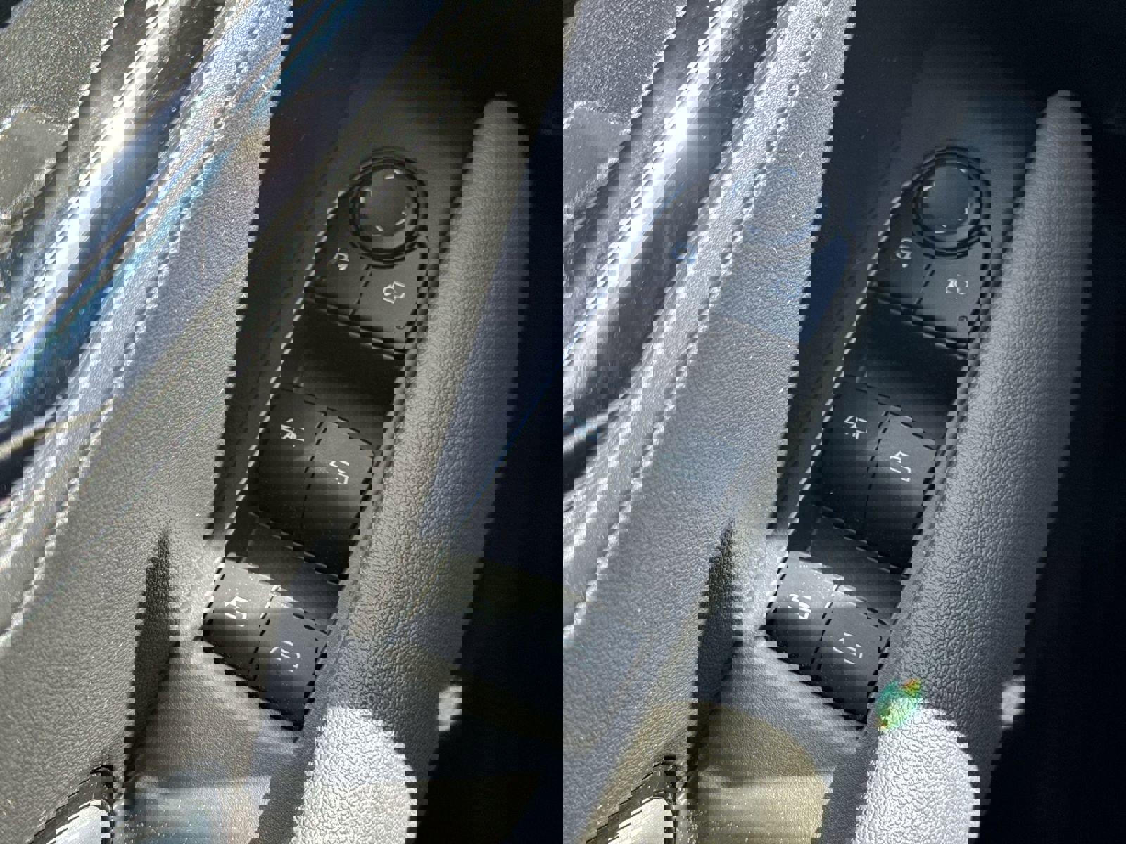 Used 2023 Chevrolet Colorado ZR2 w/ ZR2 Convenience Package III image 15