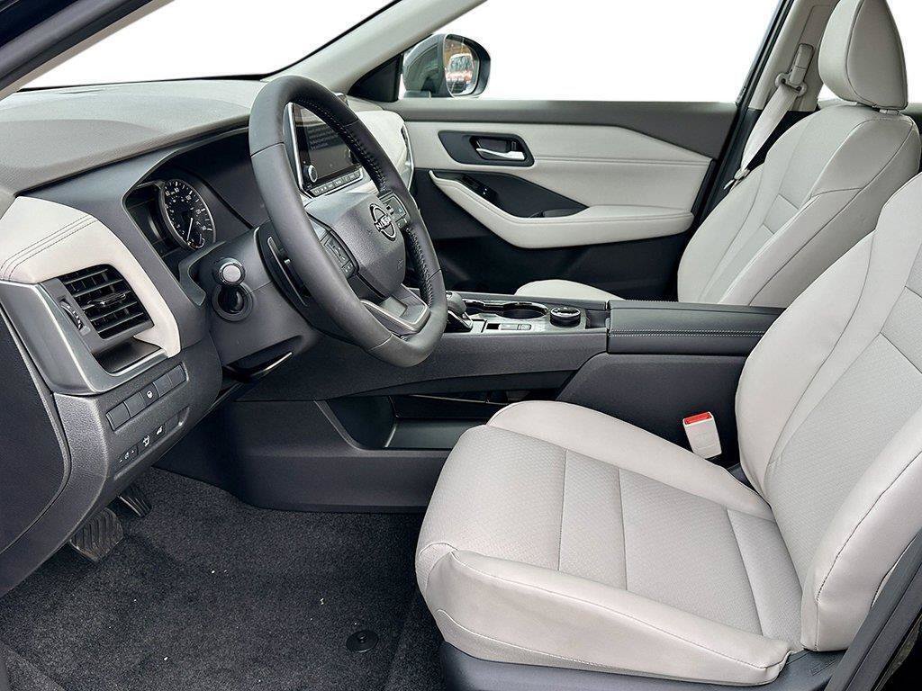 New 2026 Nissan Rogue Dark Armor AWD/4WD image 11