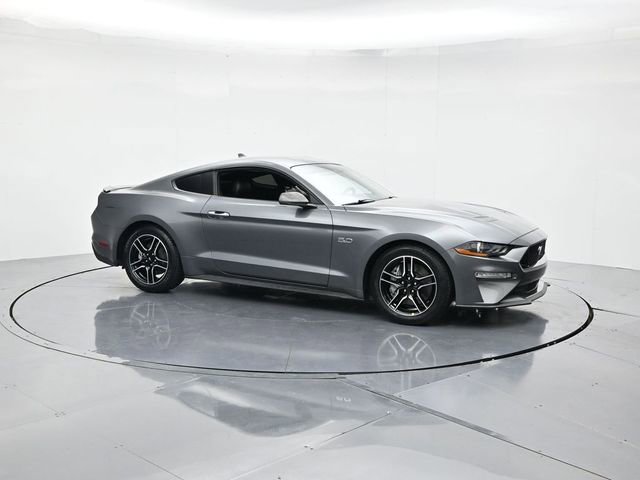 Used 2022 Ford Mustang GT Premium image 3