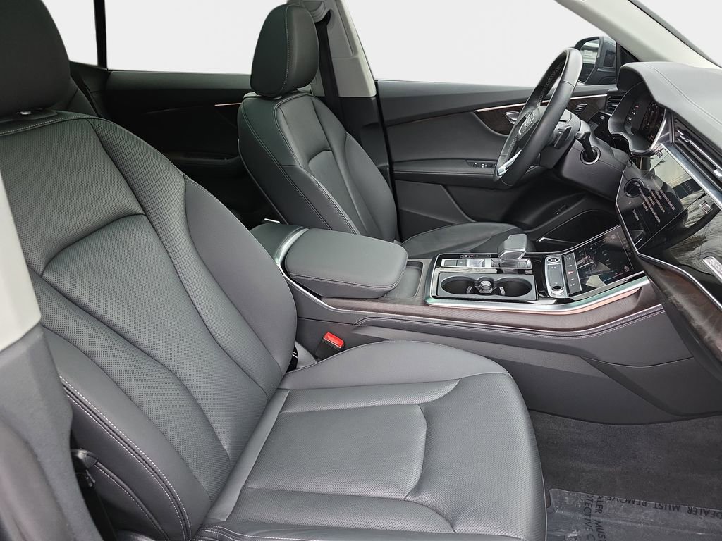 Used 2023 Audi Q8 Premium Plus w/ Premium Plus Package image 12