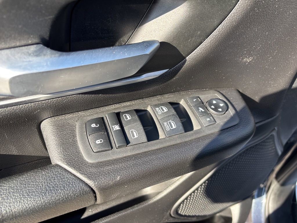 Used 2021 RAM 1500 Big Horn image 13