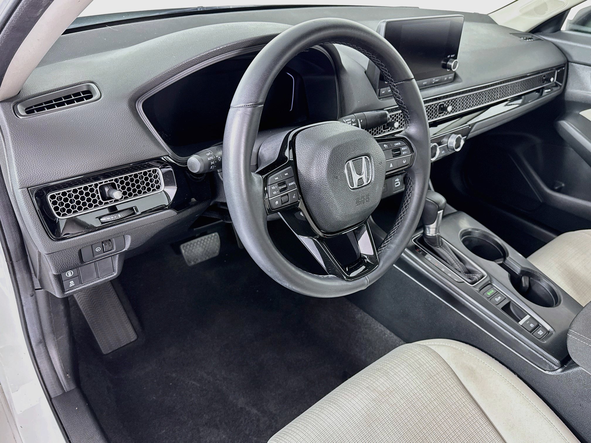 Certified 2024 Honda Civic EX image 9