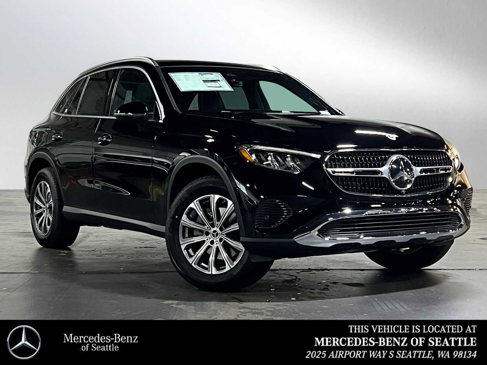 New 2025 Mercedes-Benz GLC 300 4MATIC
