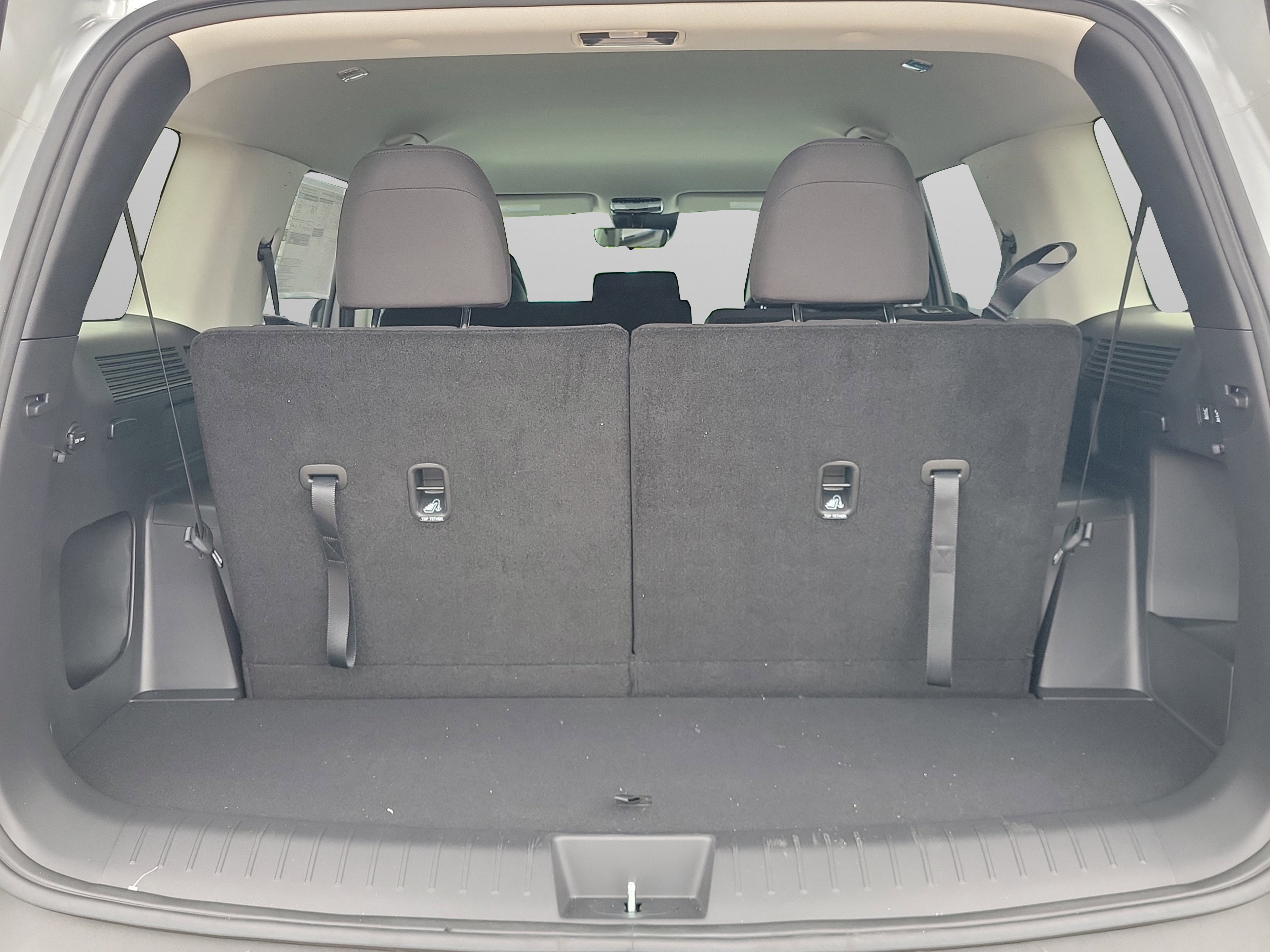 New 2026 Hyundai Santa Fe SE image 17