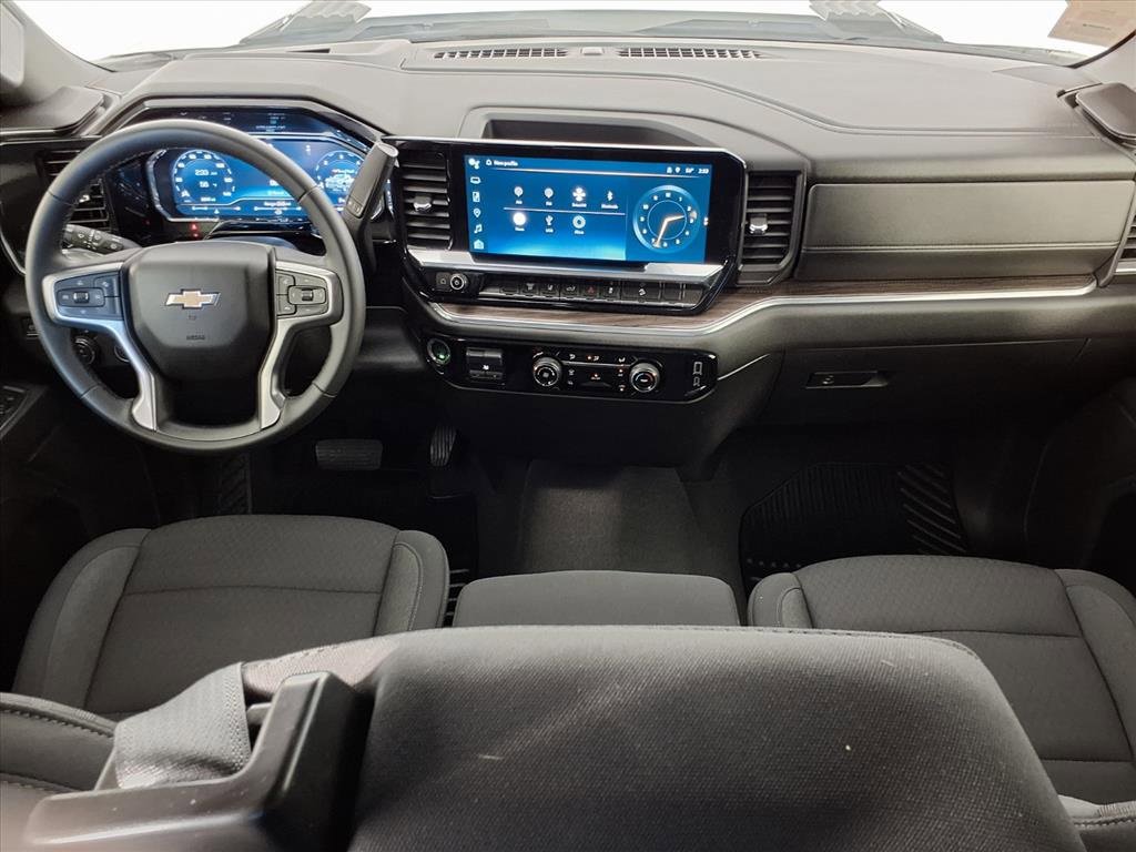 Used 2024 Chevrolet Silverado 3500 LT w/ Z71 Off-Road Package image 3