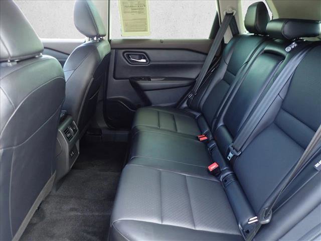 Used 2023 Nissan Rogue SV w/ SV Premium B Package AWD/4WD image 10