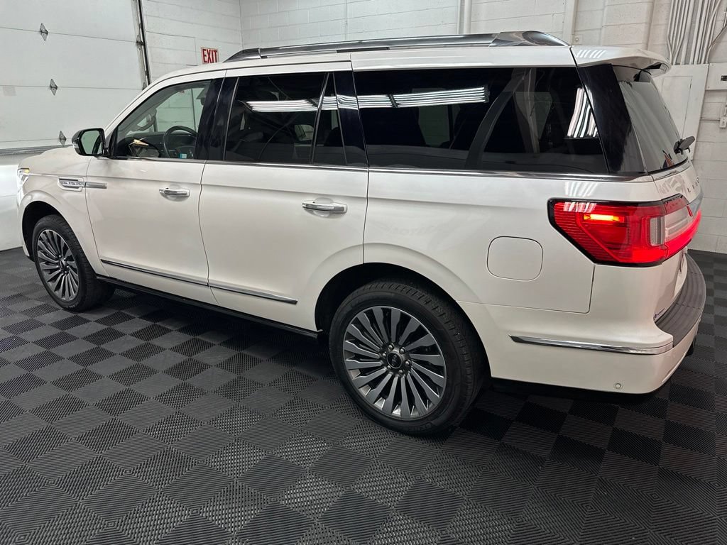 Used 2019 Lincoln Navigator Reserve AWD/4WD image 6
