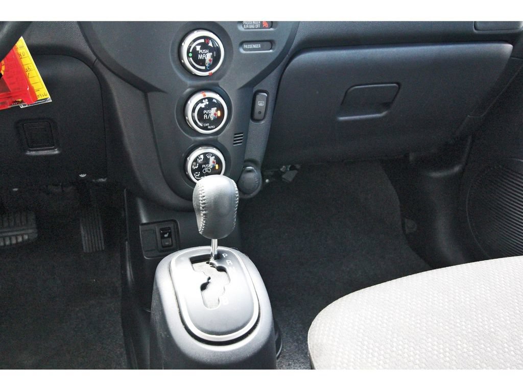 Used 2016 Mitsubishi i ES RWD image 28