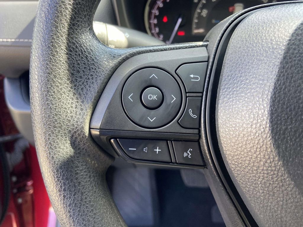 Used 2023 Toyota RAV4 LE image 32