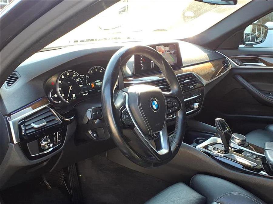 Used 2019 BMW 540i xDrive image 19