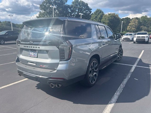 Used 2025 Chevrolet Suburban RST w/ RST Capability Package AWD/4WD image 4