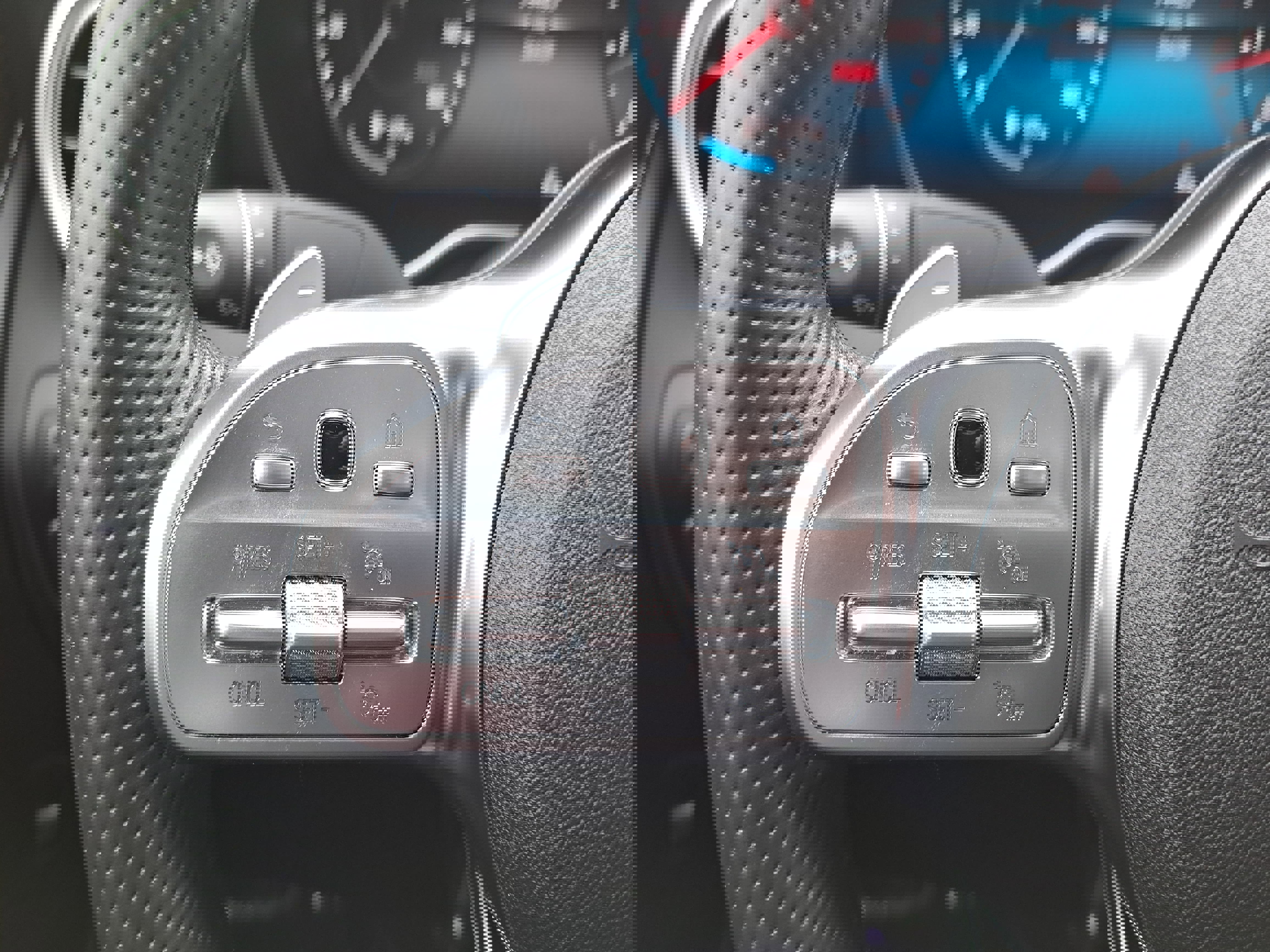 Used 2023 Mercedes-Benz GLC 300 4MATIC Coupe image 17