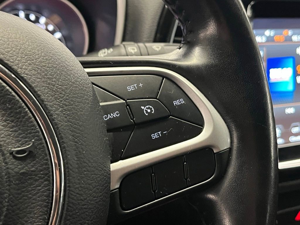 Used 2019 Jeep Compass Latitude AWD/4WD image 24