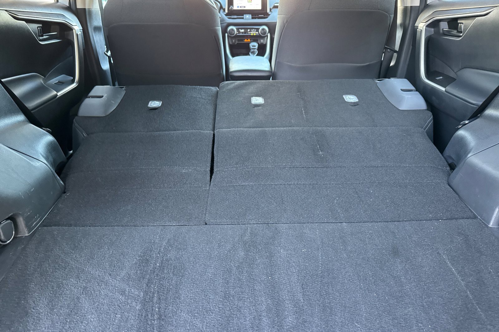 Used 2024 Toyota RAV4 LE image 17