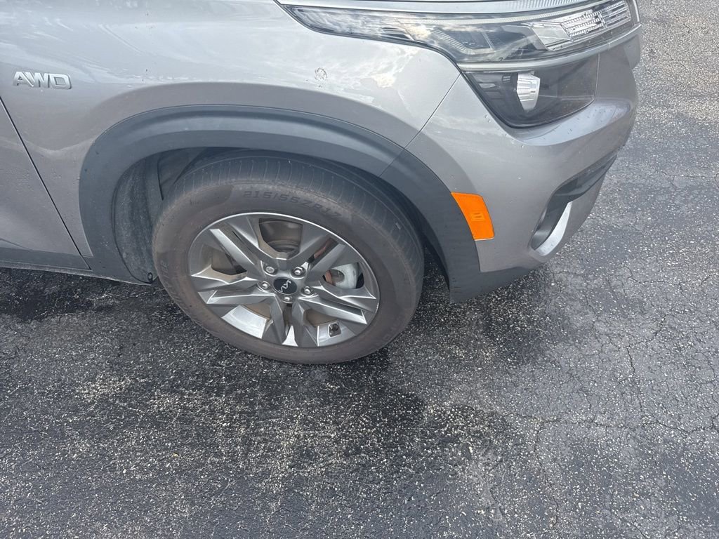 Used 2022 Kia Seltos S image 11