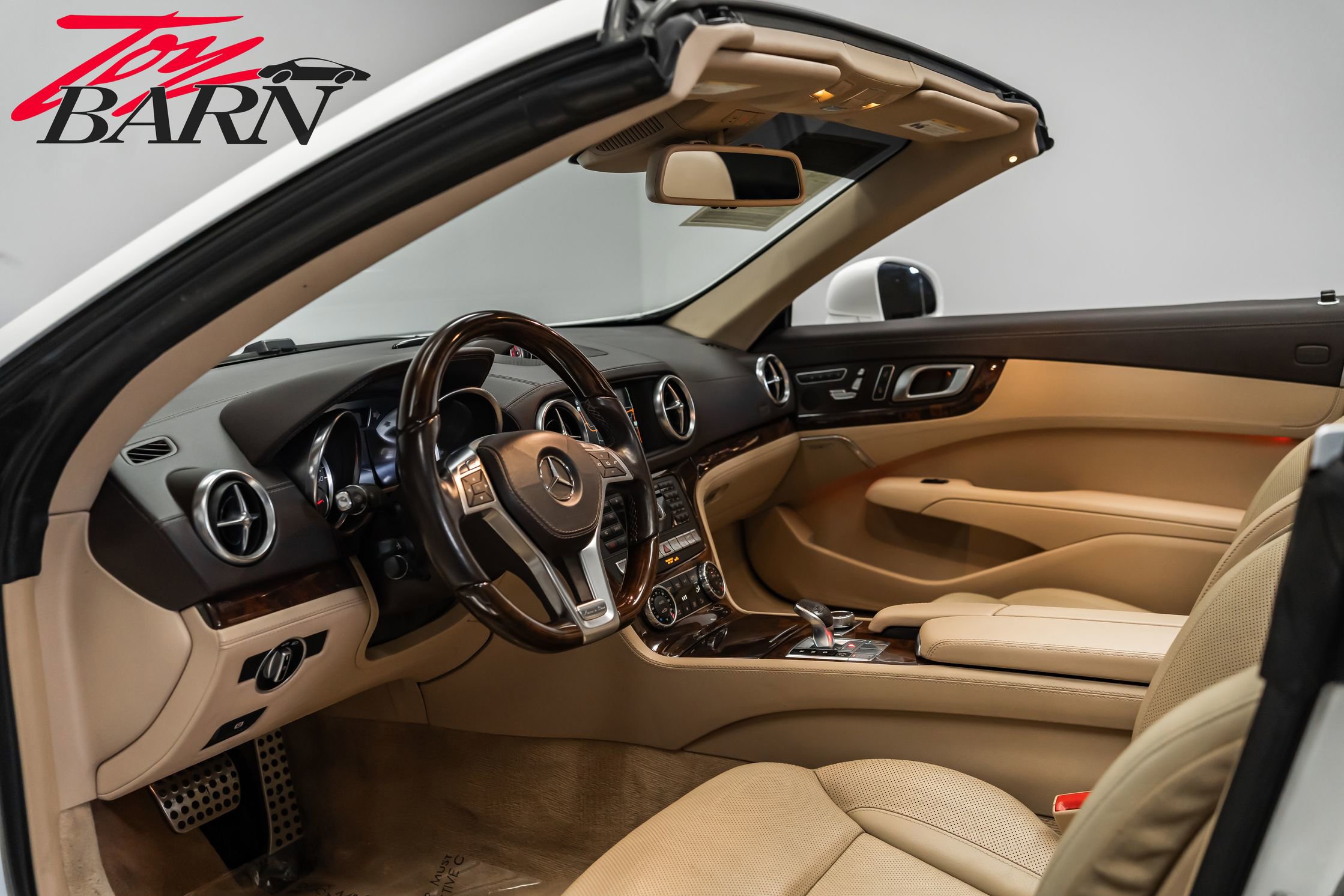 Used 2015 Mercedes-Benz SL 550 image 52