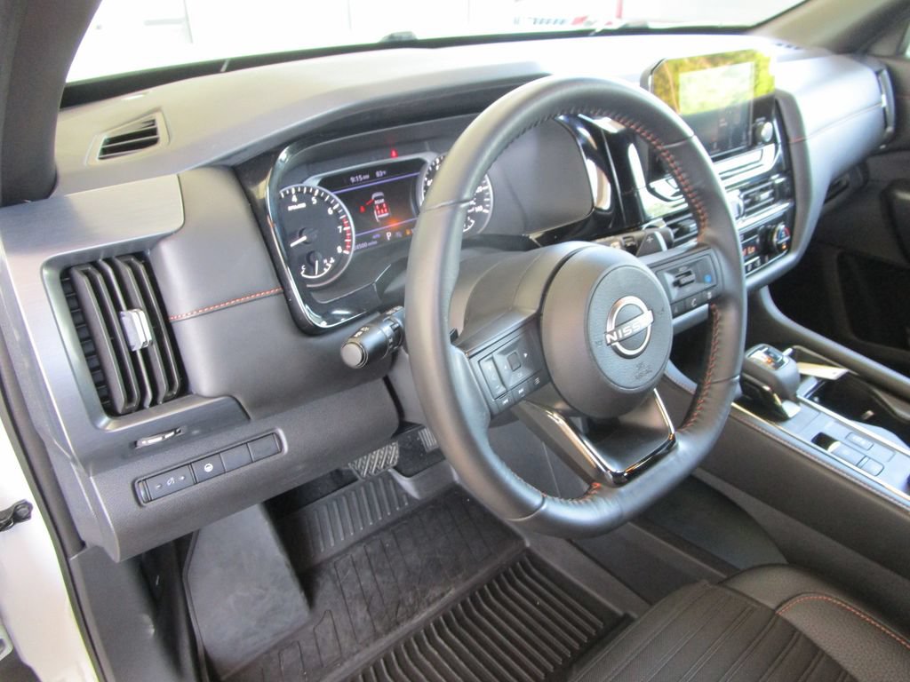 Used 2024 Nissan Pathfinder Rock Creek AWD/4WD image 24