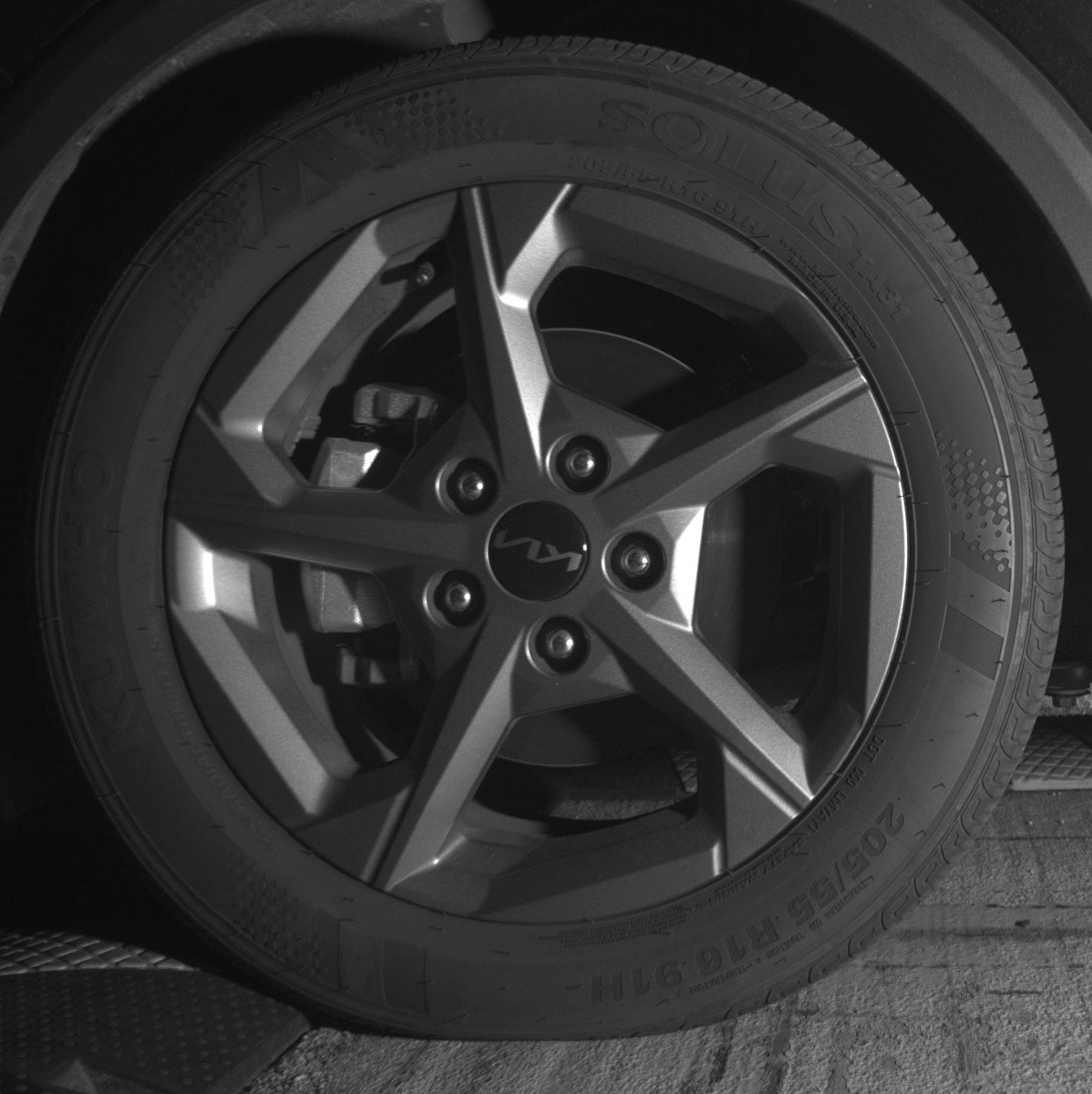 Used 2025 Kia K4 LXS image 14