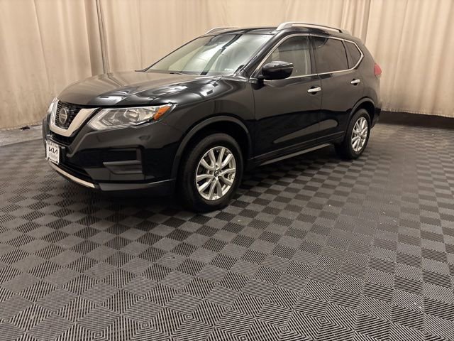 Used 2020 Nissan Rogue SV image 1