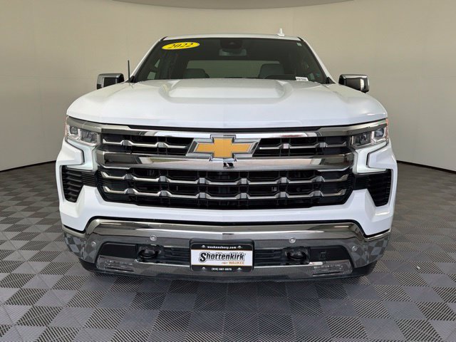 Used 2022 Chevrolet Silverado 1500 LTZ AWD/4WD image 3