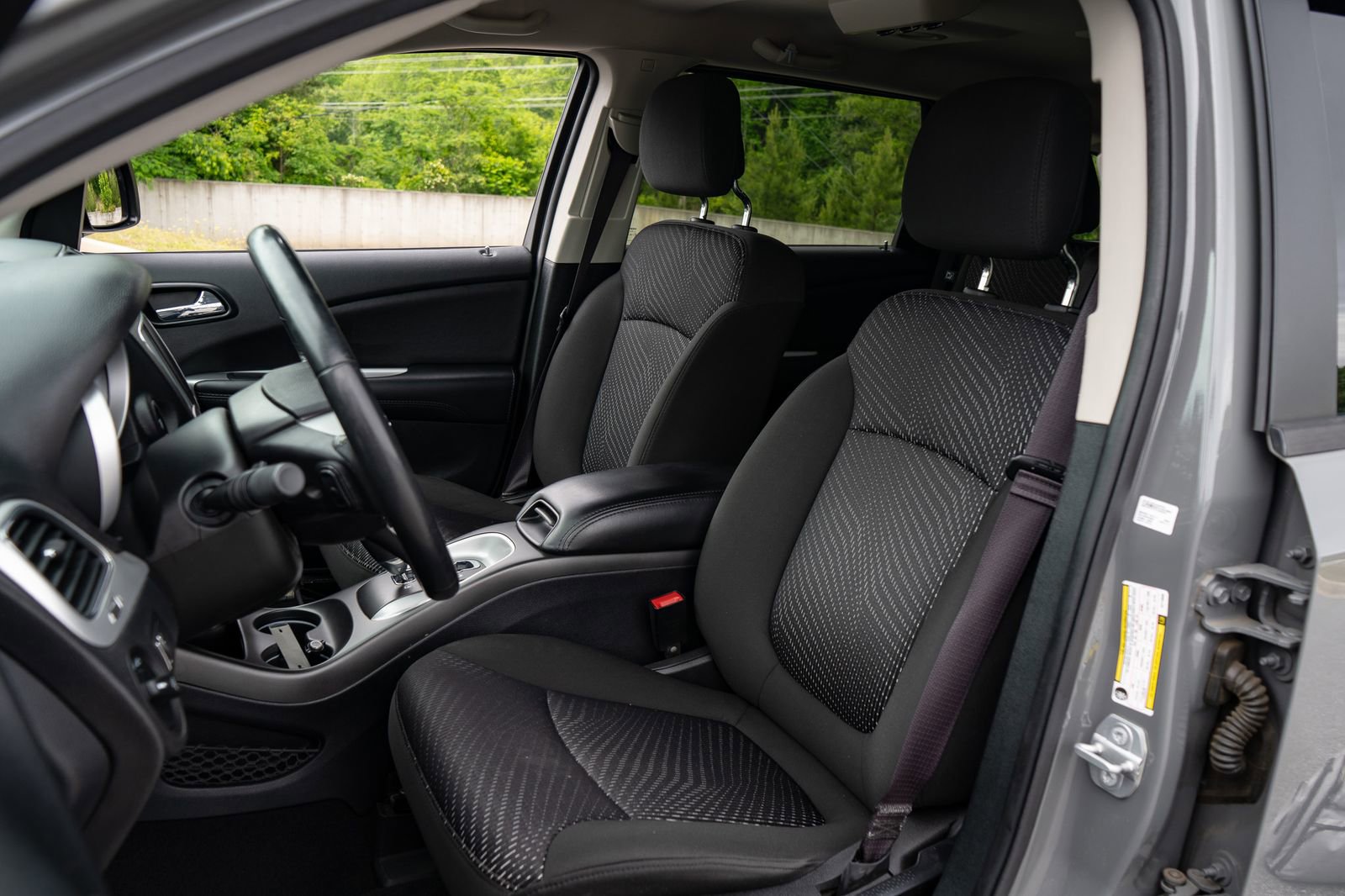 Used 2019 Dodge Journey SE w/ Safe & Sound Group FWD image 15