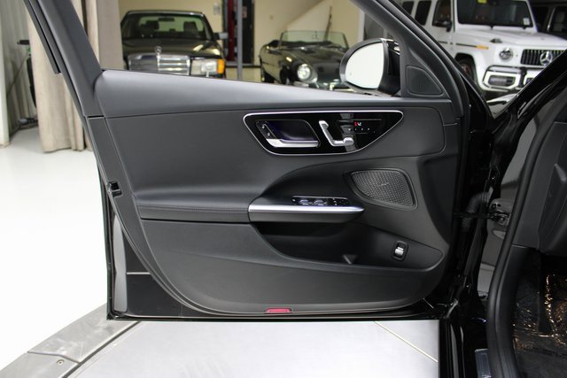 Used 2024 Mercedes-Benz C 300 Sedan image 35