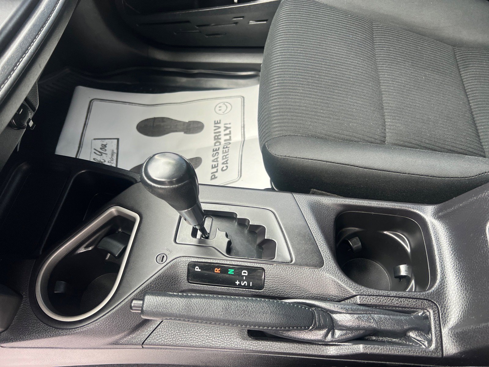 Used 2018 Toyota RAV4 LE w/ All Weather Liner Package FWD image 15