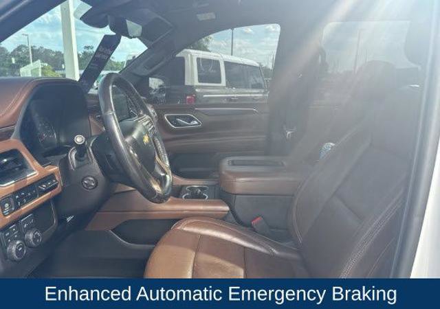 Used 2021 Chevrolet Suburban High Country w/ Premium Package 2 AWD/4WD image 13