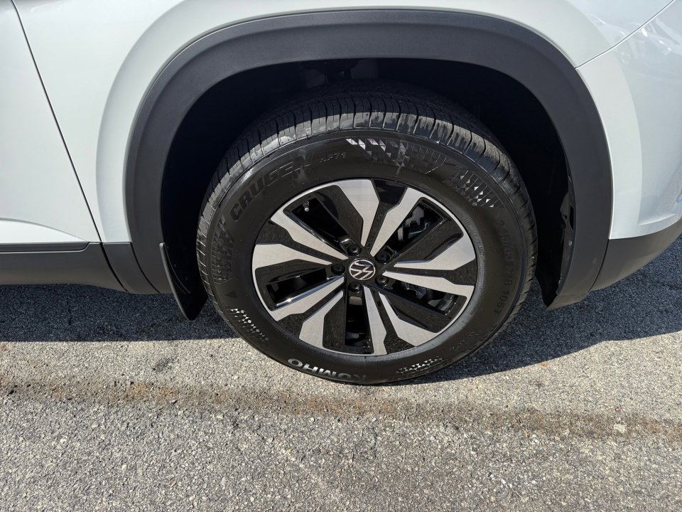 New 2026 Volkswagen Atlas SE image 25