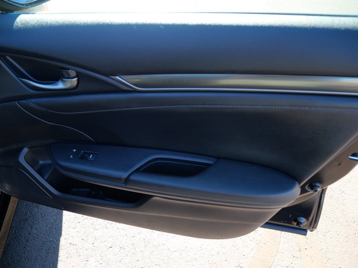 Used 2018 Honda Civic EX-L image 19