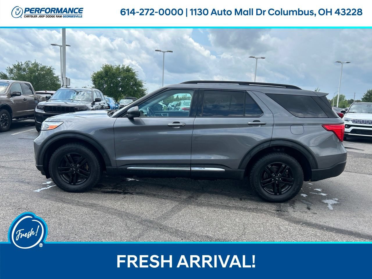 Used 2022 Ford Explorer XLT AWD/4WD image 7
