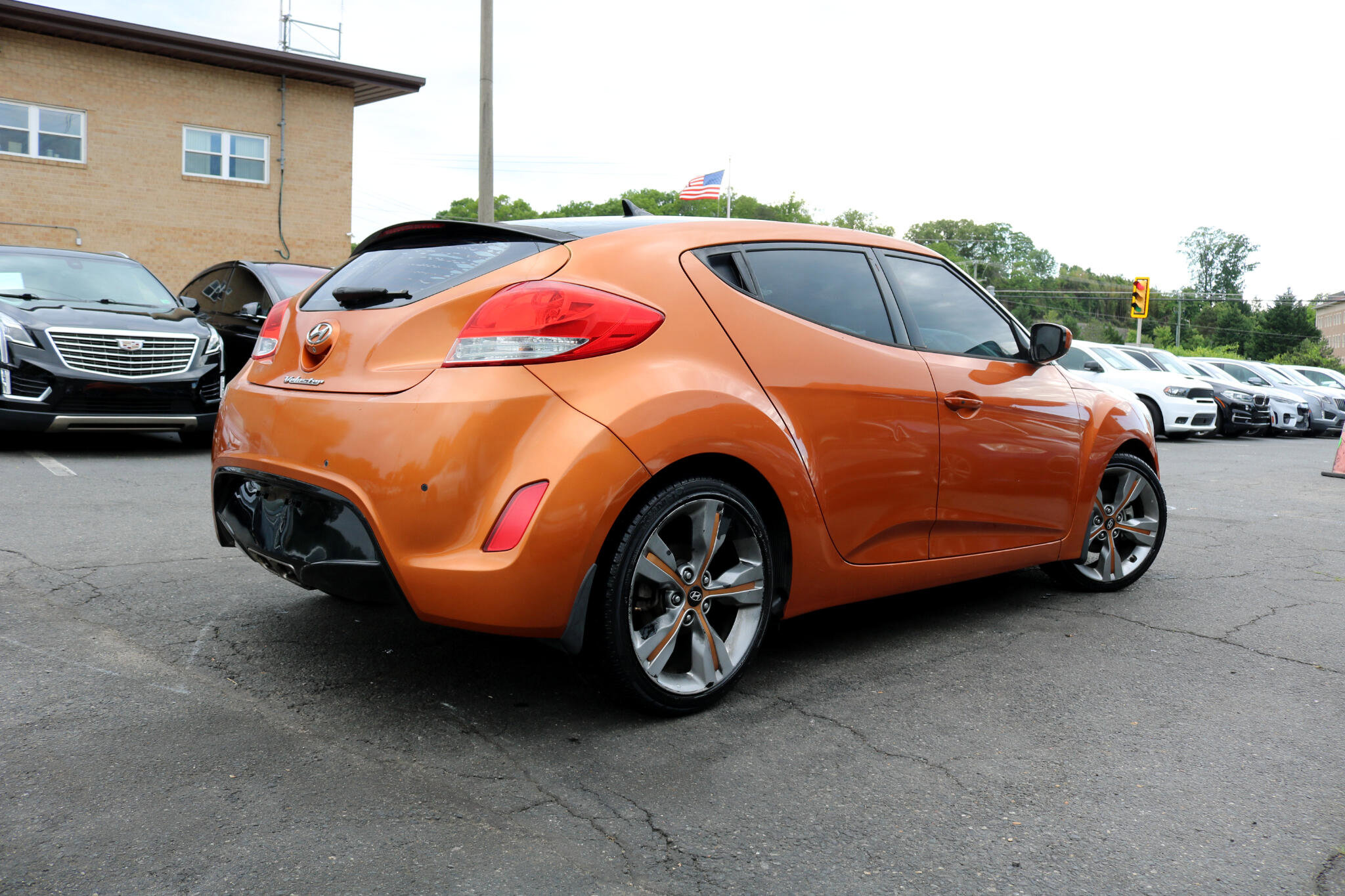 Used 2015 Hyundai Veloster w/ Option Group 03 image 2