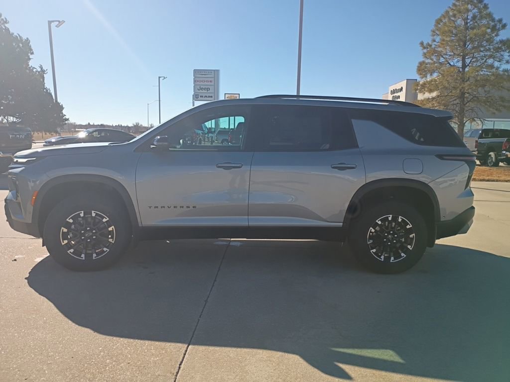 New 2026 Chevrolet Traverse Z71 w/ Enhanced Driving Package image 4