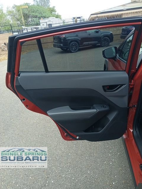 Used 2025 Subaru Crosstrek 2.0i Premium image 38