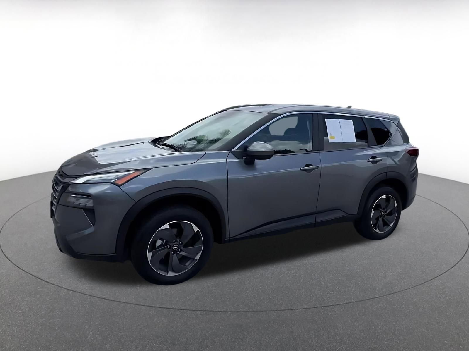Used 2025 Nissan Rogue SV FWD image 8