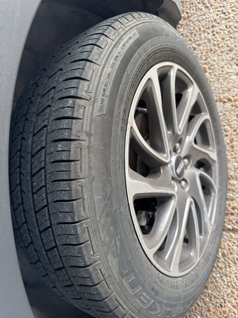 Used 2020 Lincoln Corsair FWD w/ Convenience Package image 2