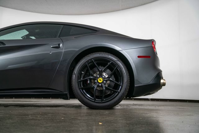 Used 2015 Ferrari F12 Berlinetta RWD image 13