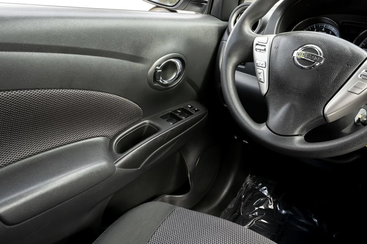 Used 2018 Nissan Versa SV FWD image 18